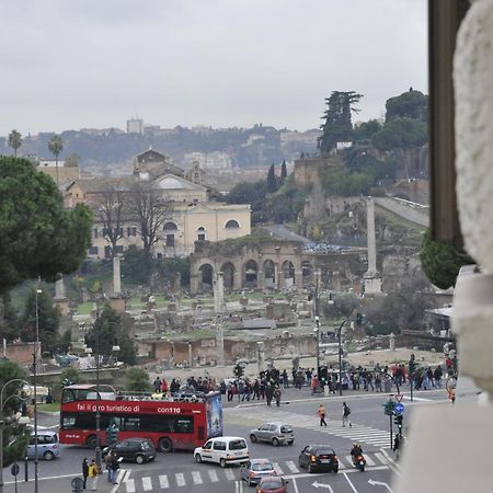 2 Passi Al Colosseo B&B Ρώμη Εξωτερικό φωτογραφία