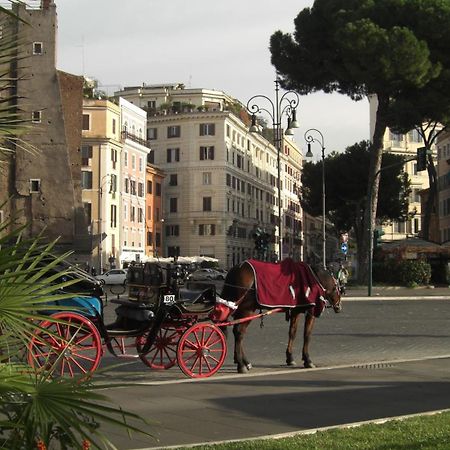 2 Passi Al Colosseo B&B Ρώμη Εξωτερικό φωτογραφία