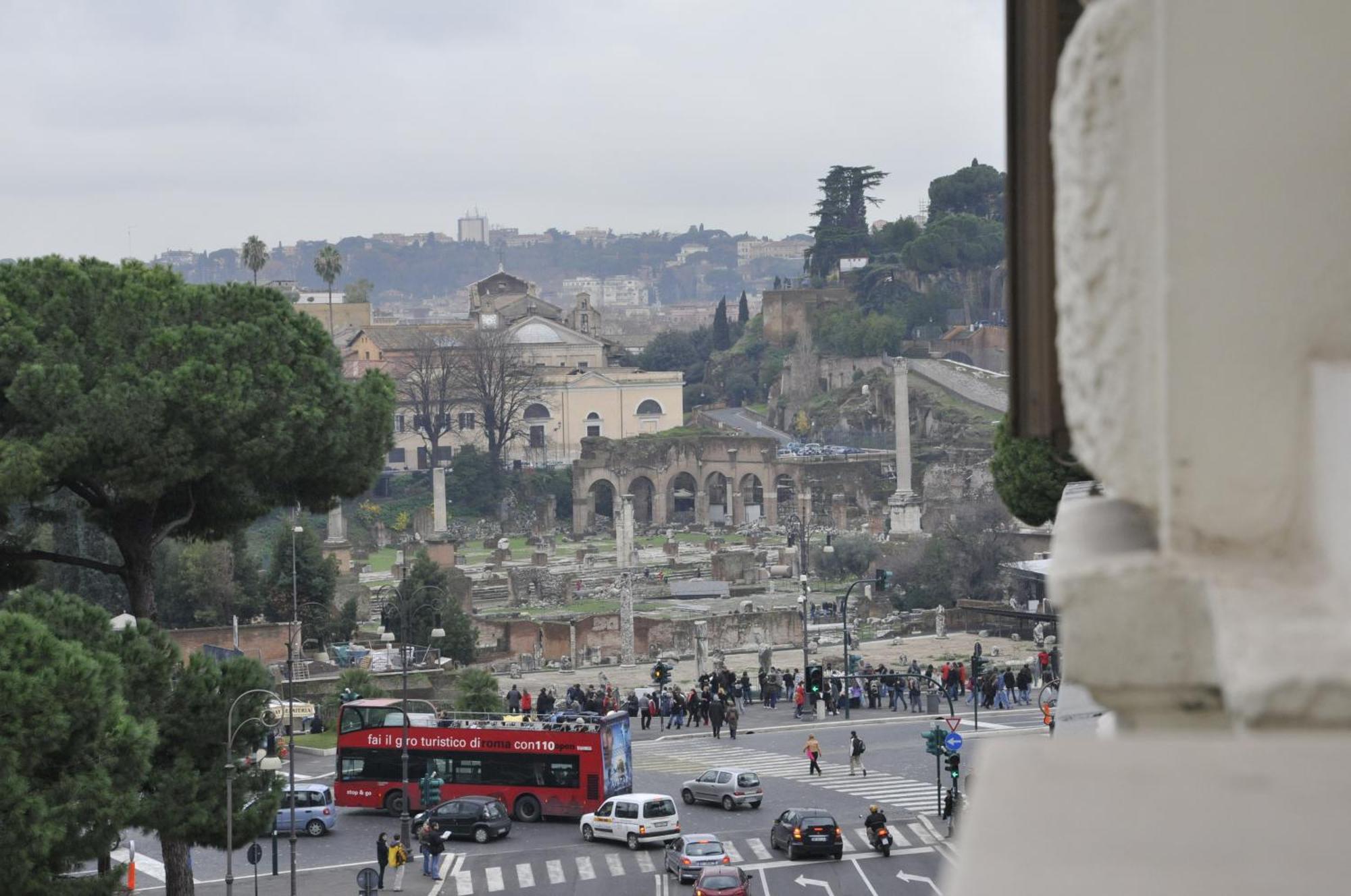 2 Passi Al Colosseo B&B Ρώμη Εξωτερικό φωτογραφία