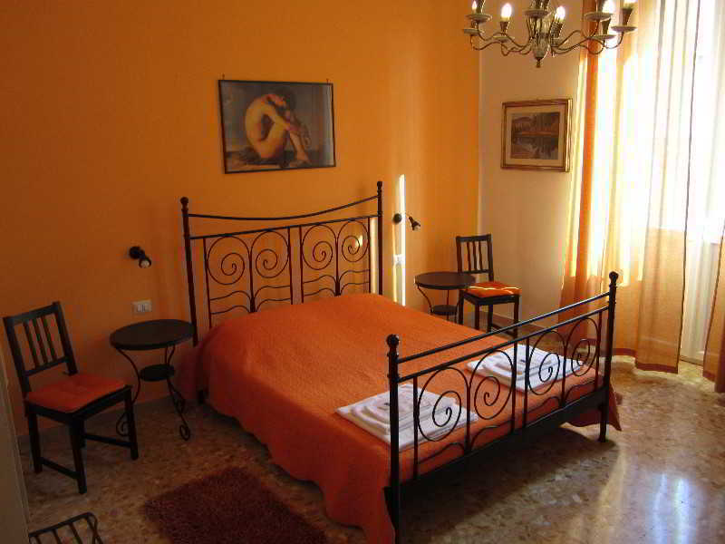 2 Passi Al Colosseo B&B Ρώμη Εξωτερικό φωτογραφία