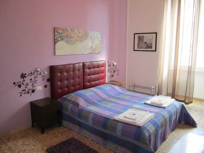 2 Passi Al Colosseo B&B Ρώμη Εξωτερικό φωτογραφία
