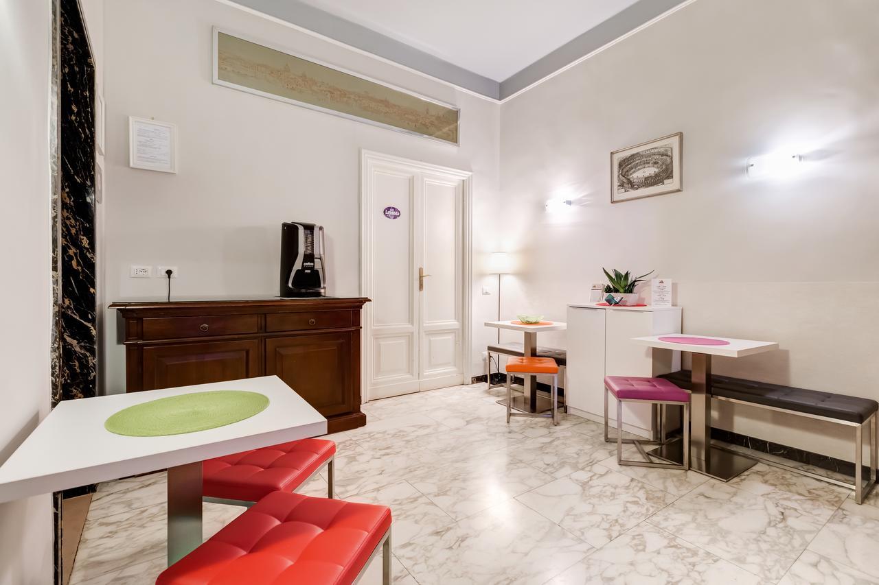 2 Passi Al Colosseo B&B Ρώμη Εξωτερικό φωτογραφία